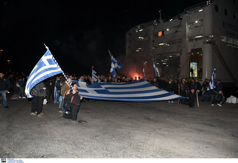 Κατέπλευσαν Πειραιά τα πρώτα πλοία  – Πρωτοφανείς εικόνες βλέπει η χώρα